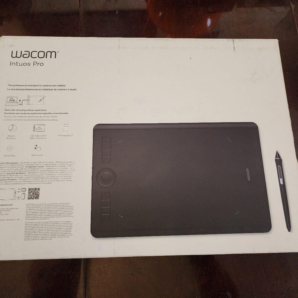 Wacom Intuos Pro - Picture 2 of 7